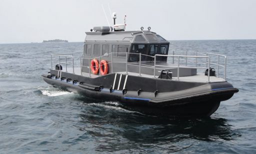 13M PILOT AND PATROL BOAT